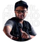Foto de perfil do professor do curso de bateria online Tocando do Zero