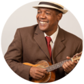 Foto de perfil do professor do curso de cavaquinho online Tocando do Zero